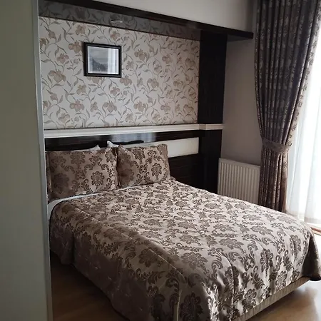 Esen Hotell *